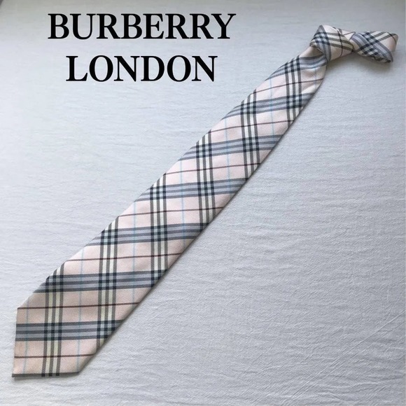 Burberry London Tie Pink Check Pattern 100%‎ Silk NWOT